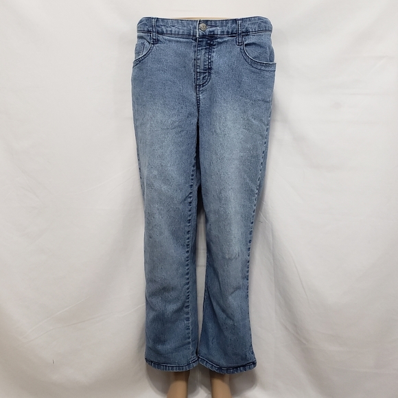 Sonoma Denim - Sonoma Lifestyle Crop Jeans Size 8